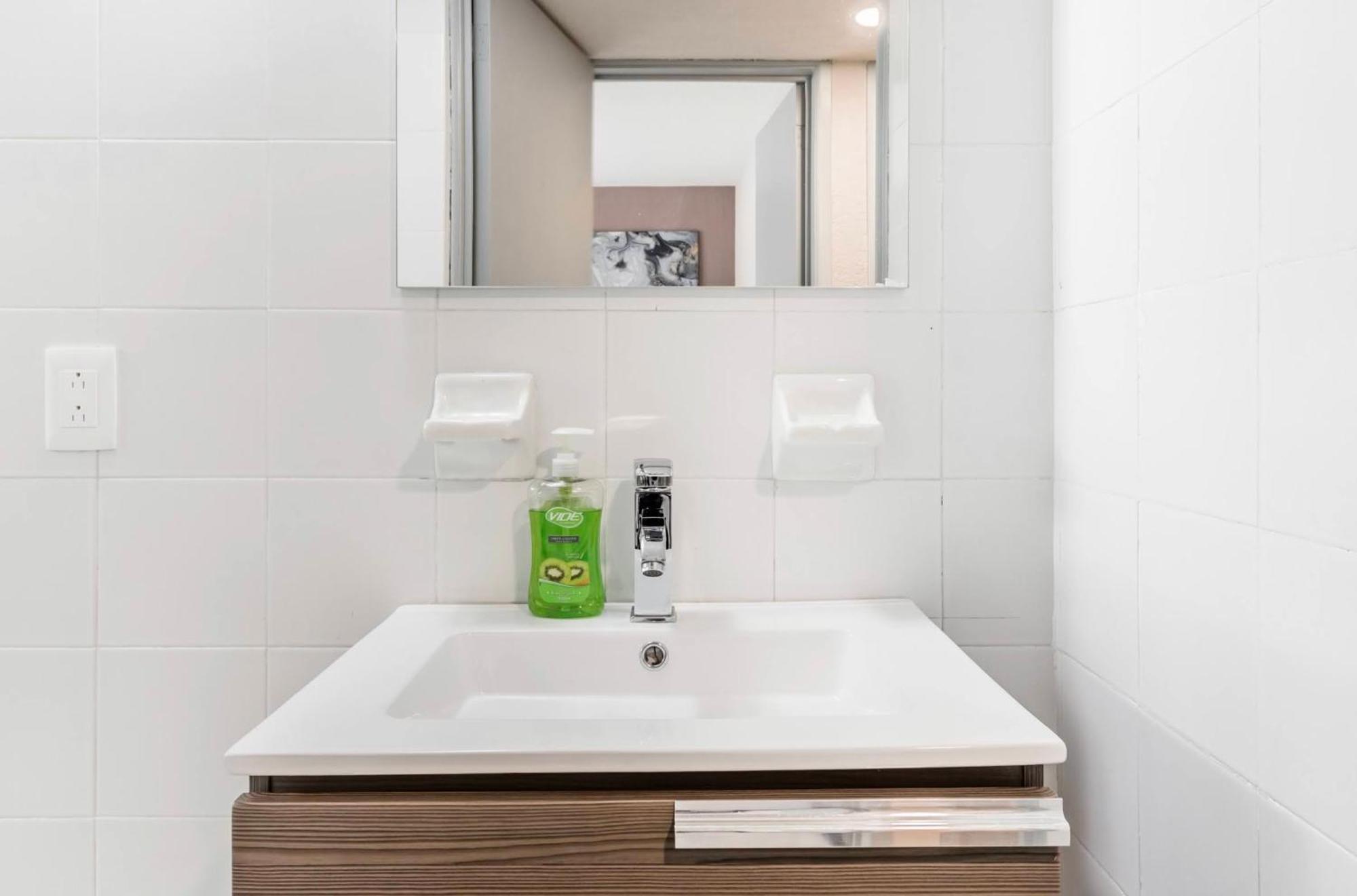 Cozy Roma Norte Flat - Parking- Wifi - Sleeps 6 Mexico City Exteriör bild